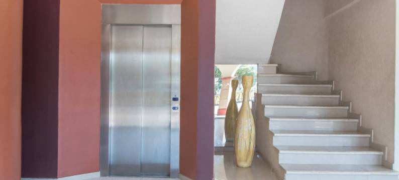 格兰圣地亚哥广场(Gran Santiago Plaza)图片