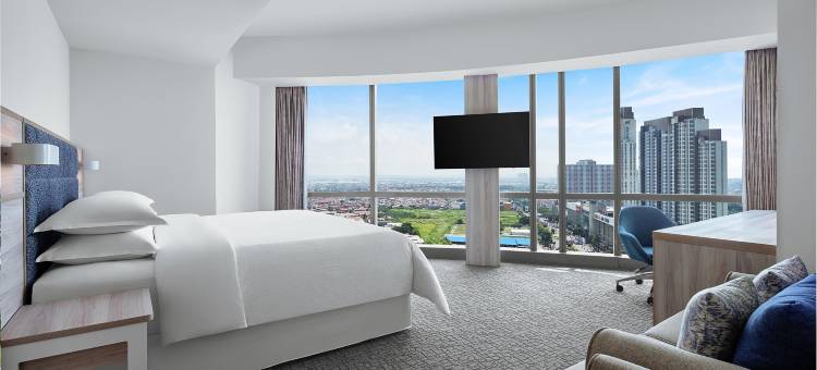 泗水帕库万英达福朋喜来登酒店(Four Points by Sheraton Surabaya, Pakuwon Indah)图片