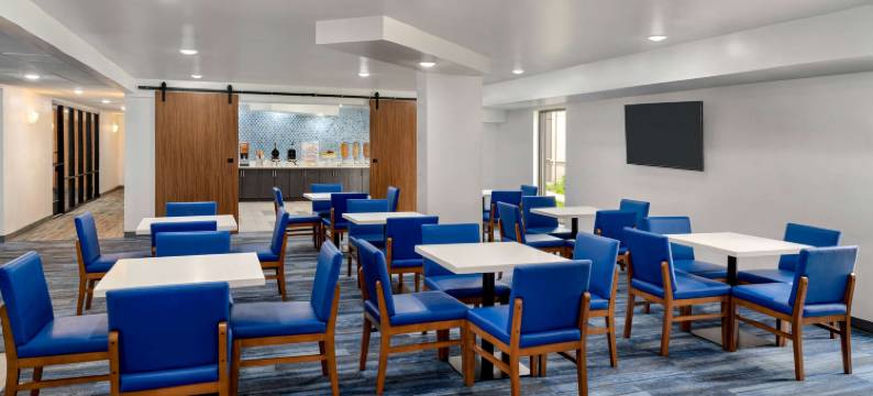 哥伦布机场区拉昆塔温德姆酒店(La Quinta Inn by Wyndham Columbus Airport Area)图片