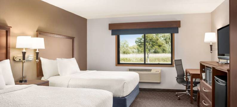 包地特美吟温德姆套房酒店(AmericInn by Wyndham Baudette)图片