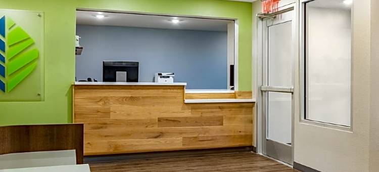托雷多莫米伍德斯普林套房酒店(WoodSpring Suites Toledo Maumee)图片
