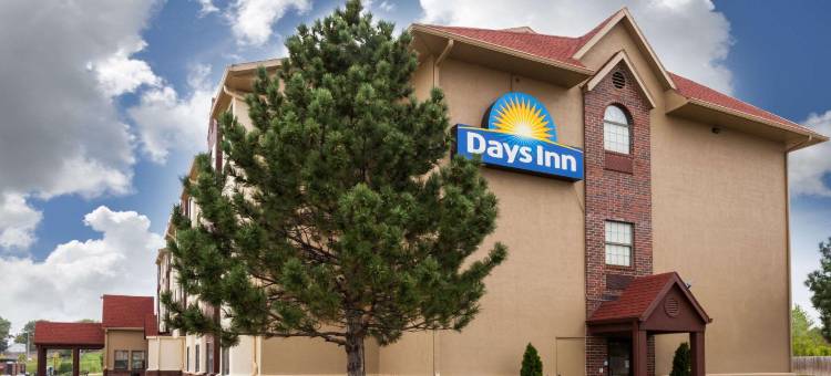 近堪萨斯赛道温德姆戴斯酒店(Days Inn by Wyndham Near Kansas Speedway)图片