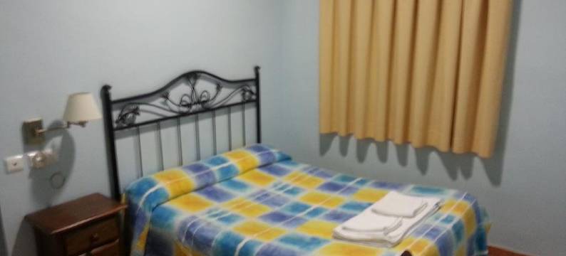 拉斯特雷斯霍塔斯旅舍(Hostal las Tres Jotas)图片