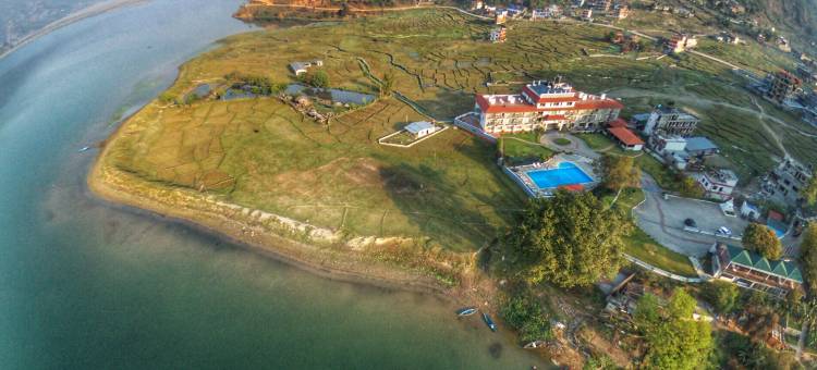 KGH集团水滨度假村(Waterfront Resort by KGH Group)图片