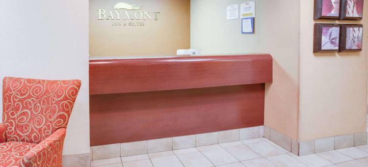 特拉弗斯城温德姆呗盟酒店(Baymont by Wyndham Traverse City)图片