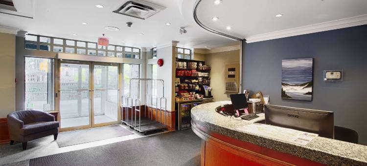 顶峰惠斯勒酒店(Pinnacle Hotel Whistler)图片