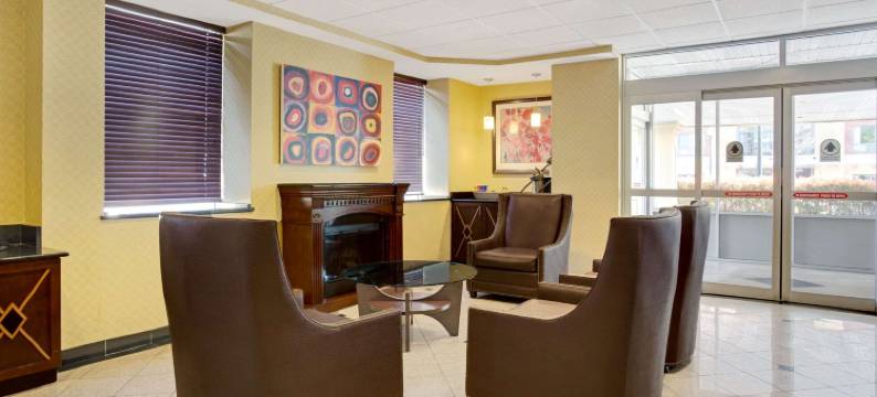 银泉戴斯酒店(Days Inn by Wyndham Silver Spring)图片