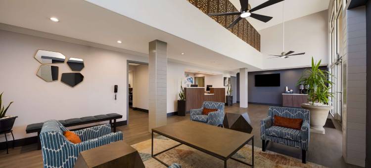 勒莫尔贝斯特韦斯特套房酒店(Best Western Inn  Suites Lemoore)图片