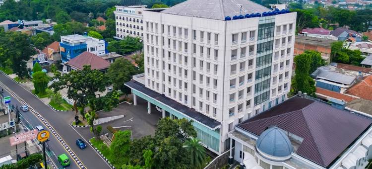 茂物帕亚亚蓝皇家酒店(Hotel Royal Padjadjaran Bogor)图片
