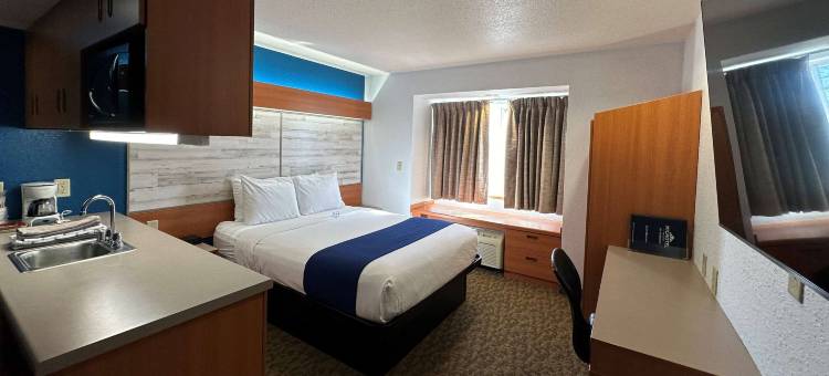 托马麦客达套房酒店(Microtel Inn & Suites by Wyndham Tomah)图片