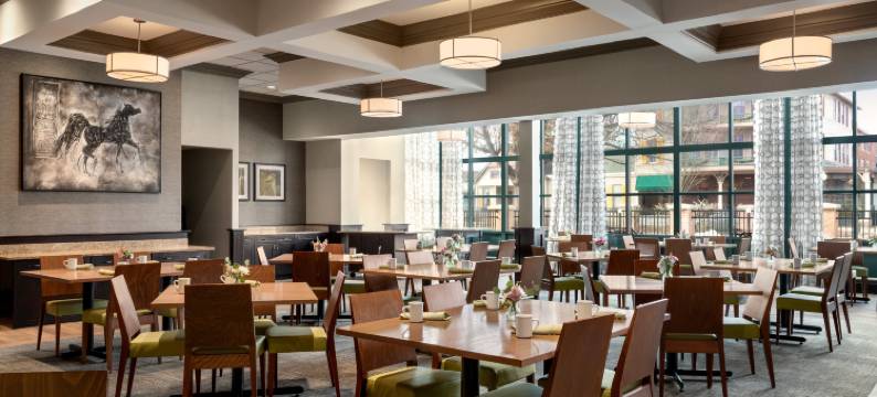 Holiday Inn 萨拉托加温泉(Holiday Inn SARATOGA SPRINGS by IHG)图片