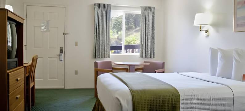 罗斯堡温德姆豪生酒店(Howard Johnson by Wyndham Roseburg)图片