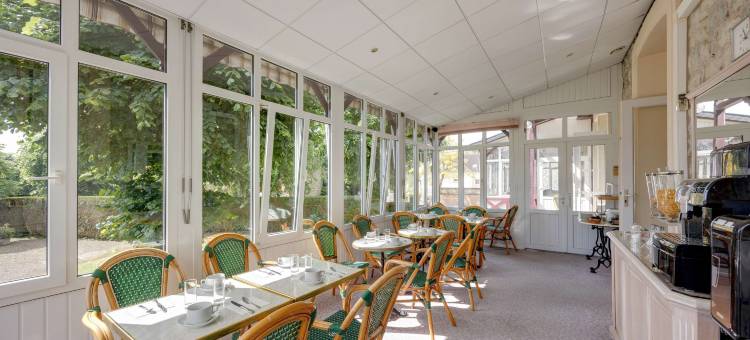 BRIT HOTEL CONFORT 巴尼奥勒斯诺曼底(Brit Hotel Confort Bagnoles Normandie)图片