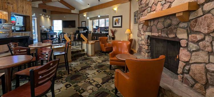 舒适酒店靠近韦尔比弗河(Comfort Inn Near Vail Beaver Creek)图片