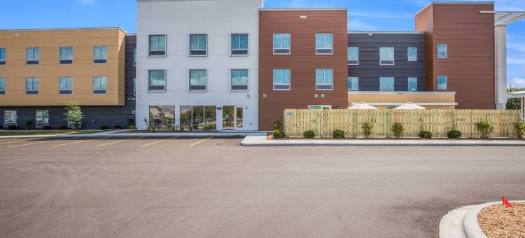 怀特沃特万枫套房酒店(Fairfield Inn & Suites Whitewater)图片