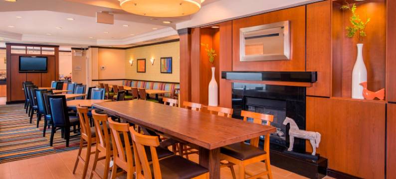 尚蒂利杜勒斯机场万枫套房酒店(Fairfield Inn & Suites Dulles Airport Chantilly)图片