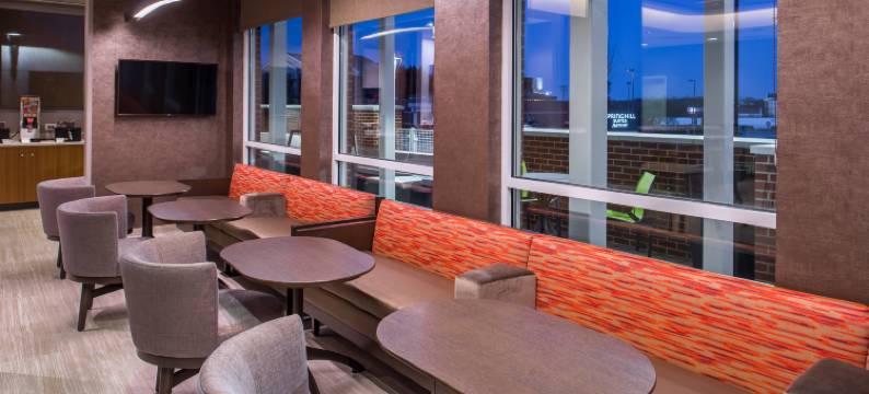 格林斯伯勒机场万豪SpringHill Suites酒店(SpringHill Suites Greensboro Airport)图片