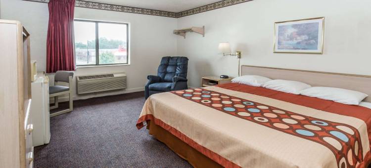 莫里斯速8酒店(Super 8 by Wyndham Morris)图片