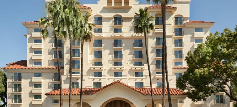 米尔皮塔斯硅谷希尔顿安泊酒店(Embassy Suites by Hilton Milpitas Silicon Valley)图片