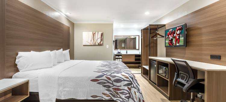 罗利东北红屋顶酒店-位于市中心(Red Roof Inn Raleigh Northeast - Downtown)图片