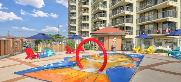 SeaWatch日落湾精品临海带泳池、电影院和游戏室的民宿(OCEAN FRONT Gem w/Pools, Movie Theater, Game Room, SunsetCove at SeaWatch)图片