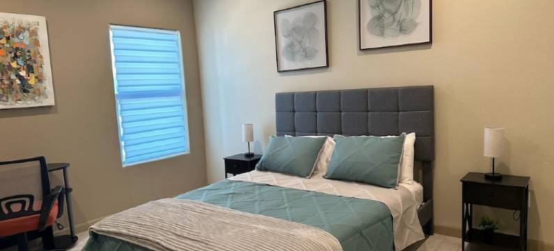 Cozy 3-bedroom townhome, best location in North Laredo. Sleeps 6-8.图片