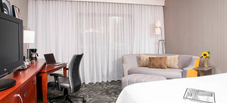 芝加哥格伦维尤/诺瑟布鲁克万怡酒店(Courtyard Chicago Glenview/Northbrook)图片