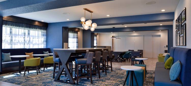 锡达福尔斯市中心欢朋酒店(Hampton Inn by Hilton Cedar Falls Downtown)图片