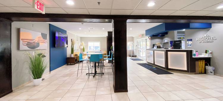 哥伦比亚-杰克逊堡麦客达套房酒店(Microtel Inn & Suites by Wyndham Columbia/at Fort Jackson)图片
