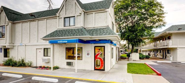 丹佛西部麦岭6号汽车旅馆- 北(Motel 6 Wheat Ridge, CO - West - Denver North)图片