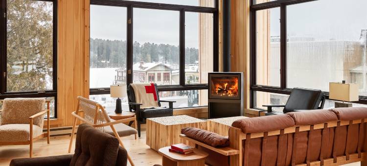 普莱西德湖萨米特酒店(Bluebird Lake Placid)图片