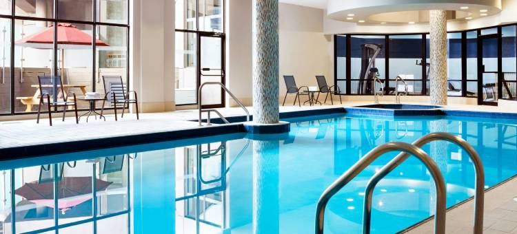米西索加梅德维尔福朋喜来登酒店(Four Points by Sheraton Mississauga Meadowvale)图片