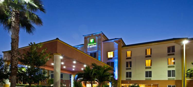 智选假日套房酒店可可比奇海滩(Holiday Inn Express & Suites Cocoa Beach)图片