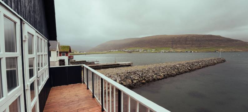 达拉斯托瓦 | 显眼的船屋 | 海湾景观 | 3卧室(Dahlastova / Stunning Boathouse / Bay View / 3Br)图片