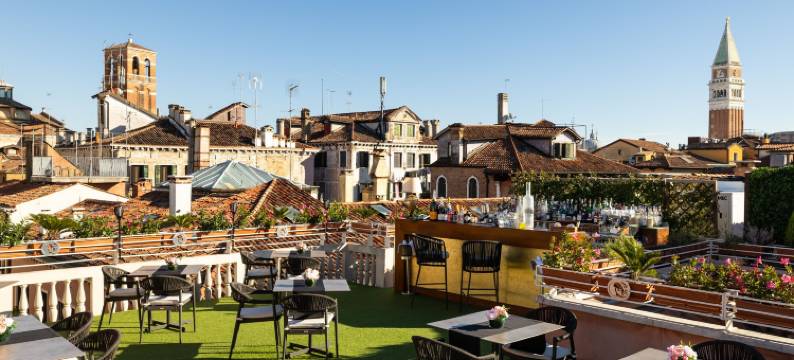 亚拉克米狄亚酒店(Hotel A la Commedia)图片