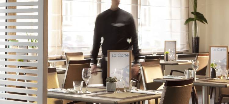 坎佩尔中心大洋洲艾思格尔酒店(Escale Oceania Quimper Centre)图片