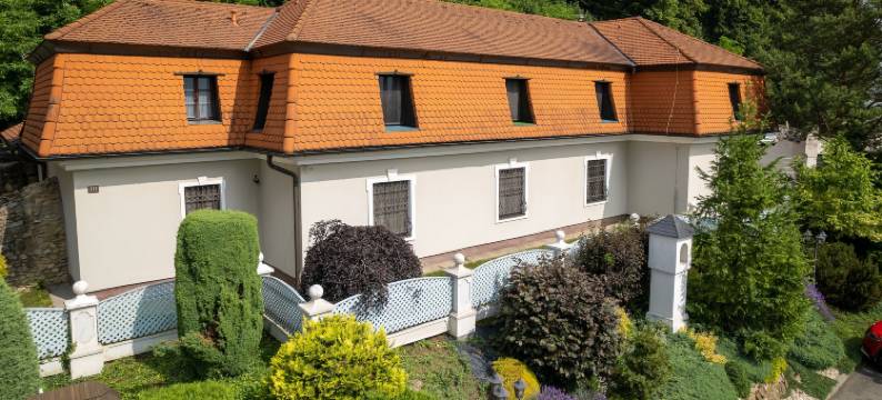 波德哈德姆 - 酒店(Hotel Zámeček Pod Hradem Starý Jičín 111)图片