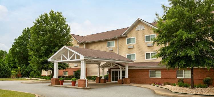 MainStay套房哥伦布市堡摩尔边上(MainStay Suites Columbus Next to Fort Moore)图片