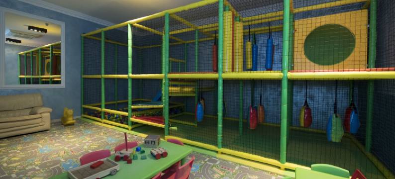 塞勒斯滨海门户酒店(Salles Hotels Marina Portals)图片