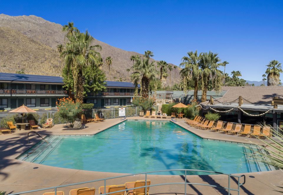 Caliente TropicsHotel Overview