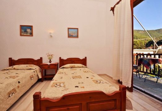 Alexios Studios Hotel Overview