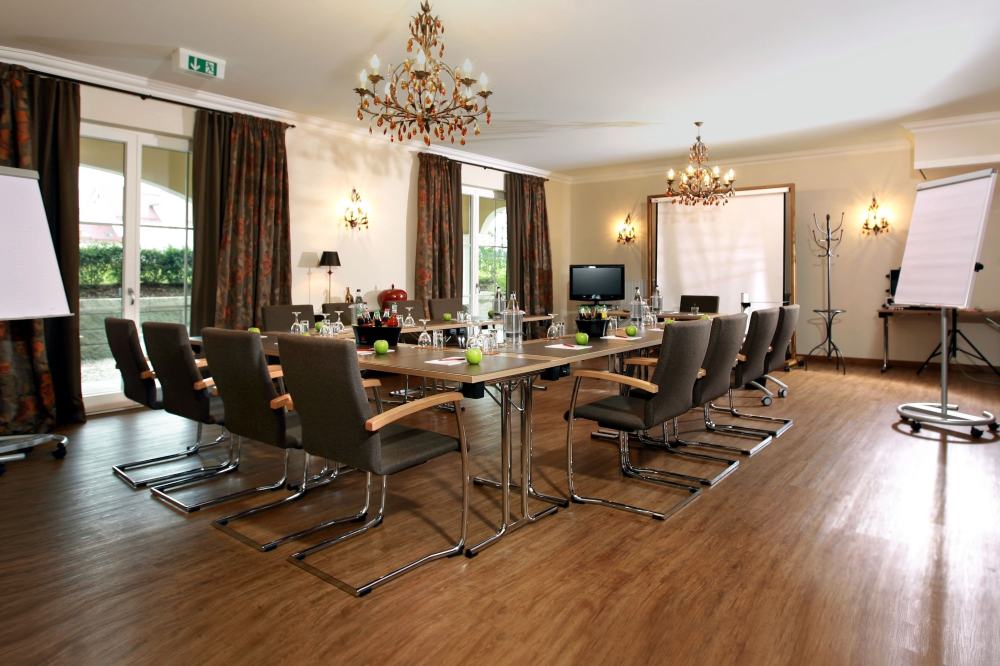 Ampervilla HotelOver view