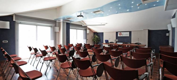 维多利亚酒店(Victoria Hotel)图片