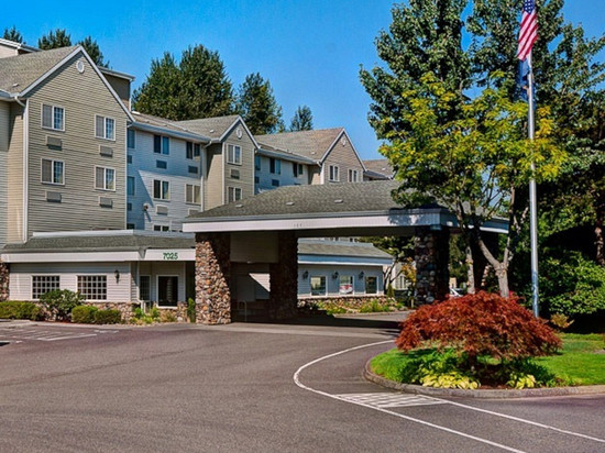 波特兰国际机场丽怡酒店