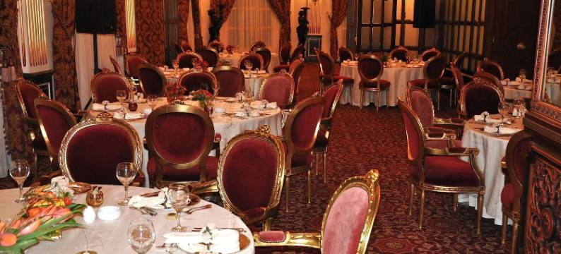 郁锦香哈姆拉酒店(Serenada Golden Palace Hotel)图片