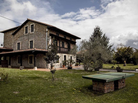 拉格洛丽亚公寓