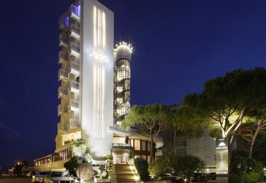 Hotel Delle Nazioni Hotel Overview