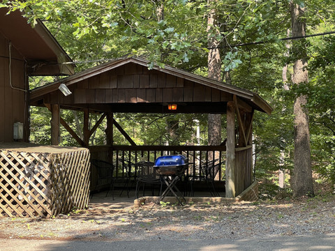 山港的四卧室房屋由RedAwning提供