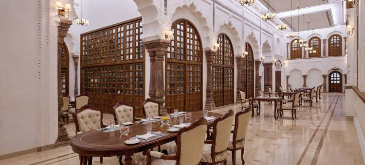 波泰尔Atmosphere萨达尔曼齐尔遗产酒店(SADAR MANZIL HERITAGE BY ATMOSPHERE)图片