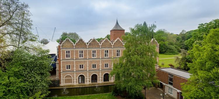 伦敦肯辛顿荷兰公园安居旅馆(Safestay London Kensington Holland Park)图片